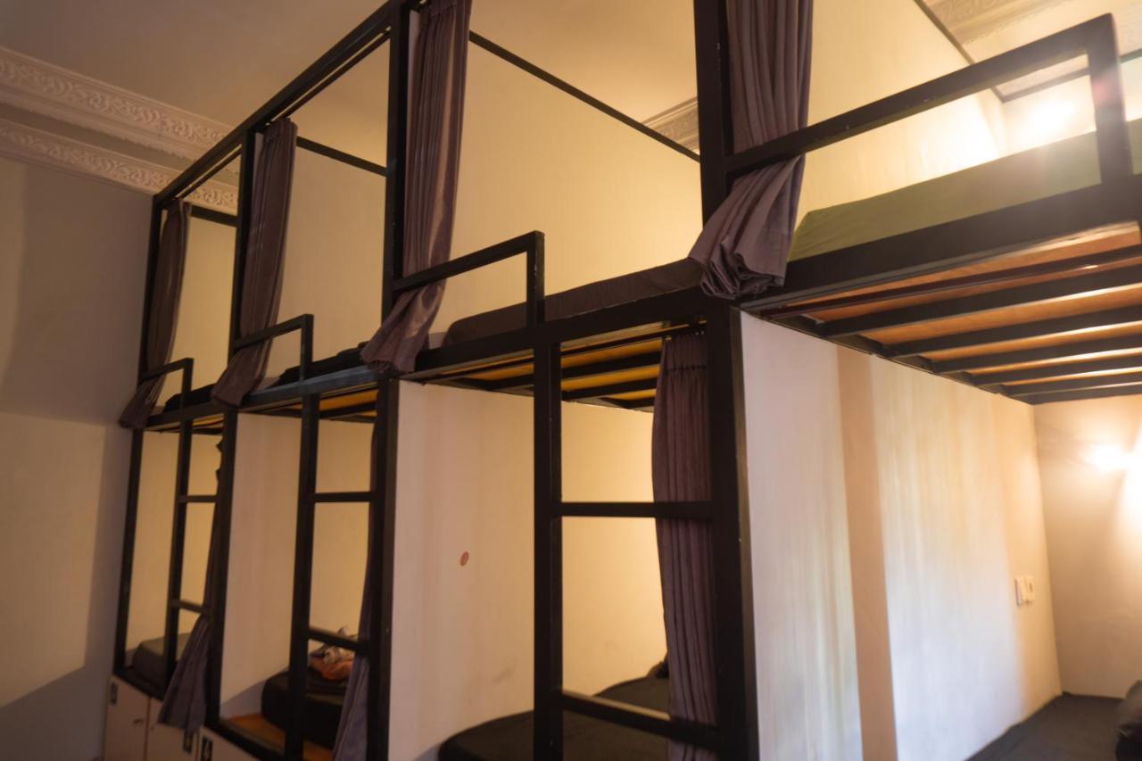 Sunshot Hostel Legian  Ngoại thất bức ảnh
